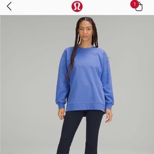 Perfectly Oversized Crew - in wild indigo